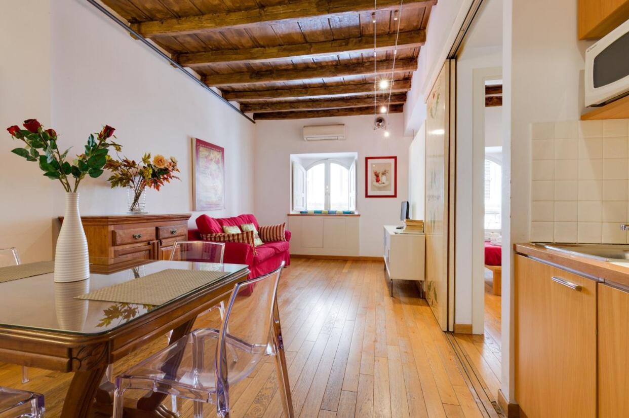 Piazza Barberini Apartment Рим Екстериор снимка