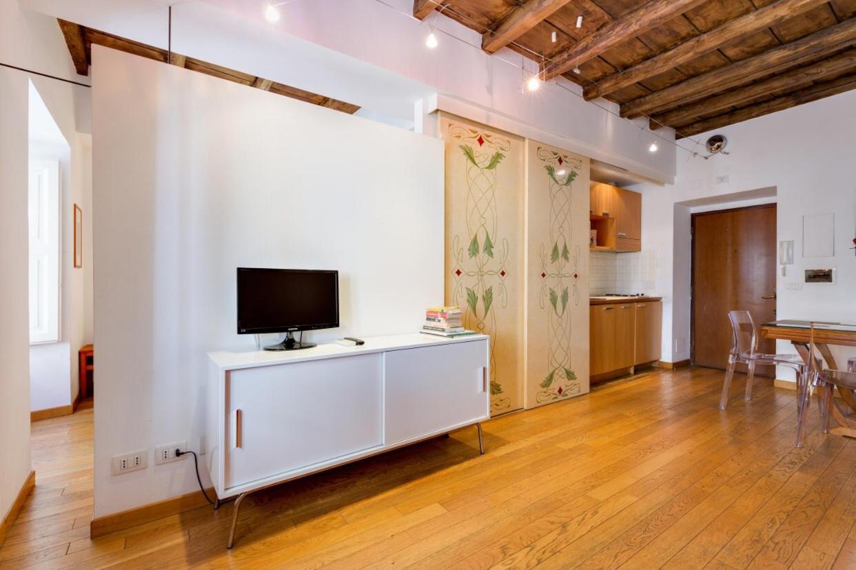 Piazza Barberini Apartment Рим Екстериор снимка