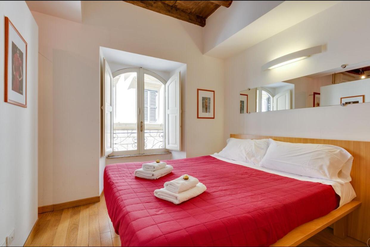 Piazza Barberini Apartment Рим Екстериор снимка